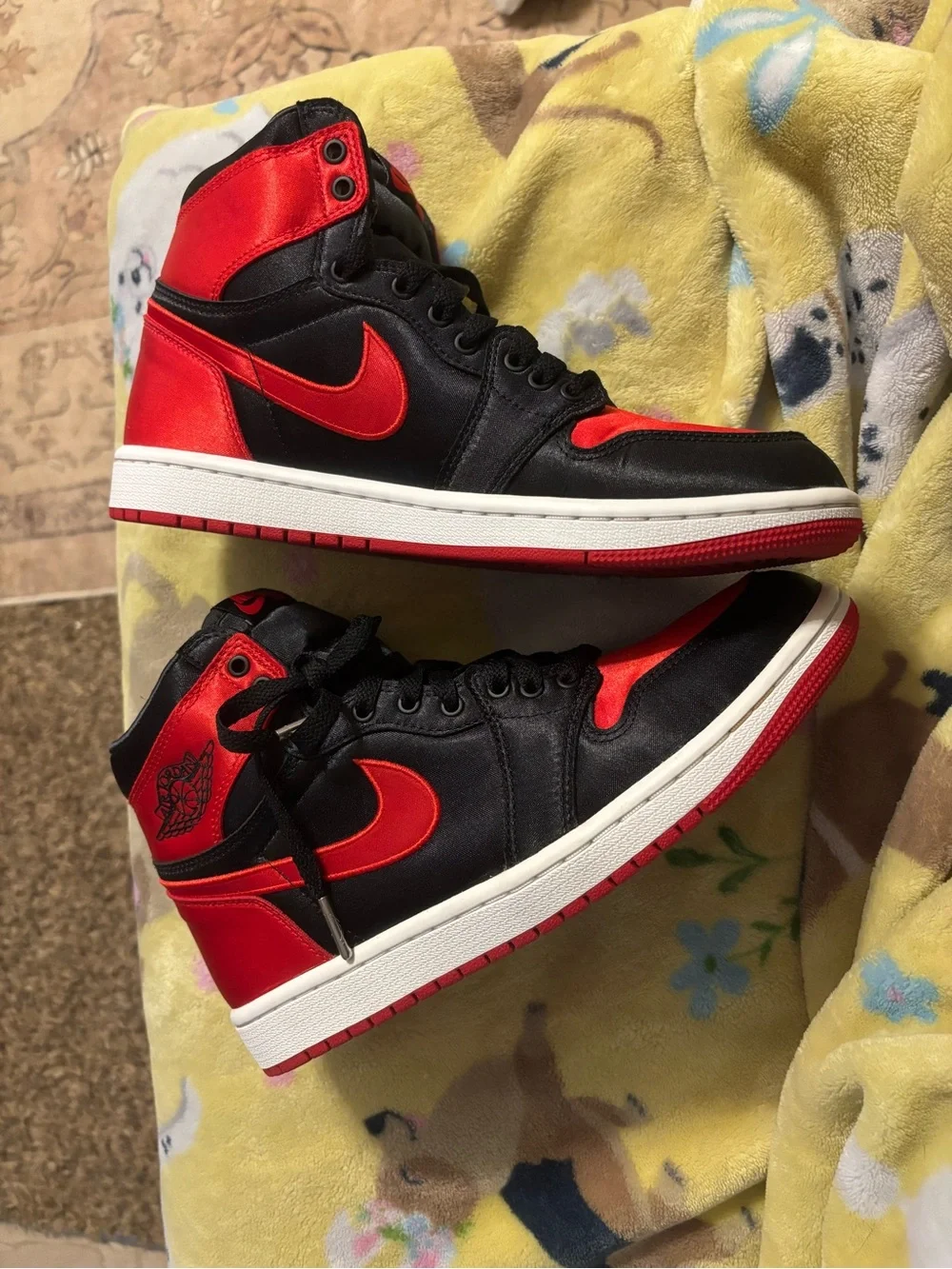 Nike Air Jordan 1 Low - Black & Red patent bred